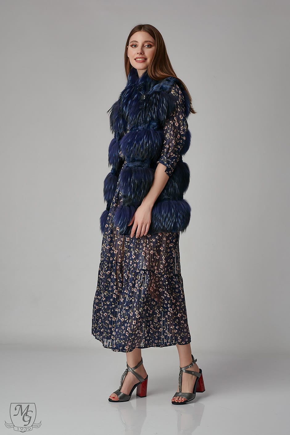 Finracoon and Persian Blue Fur Vest, Model 5727 - Image 2