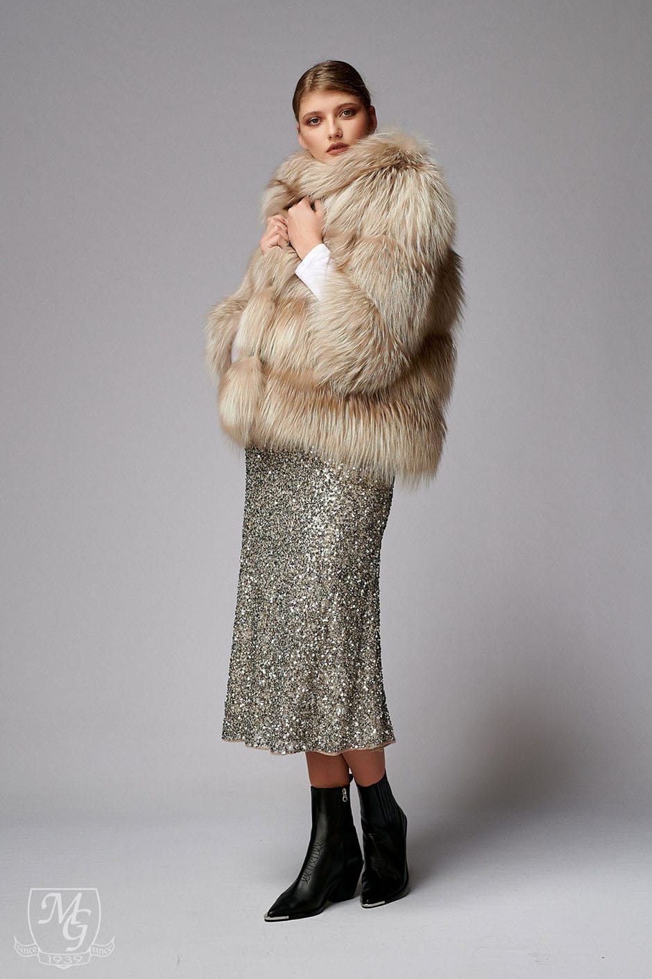Jacket in Amber fox fur, model 5611 - Image 2