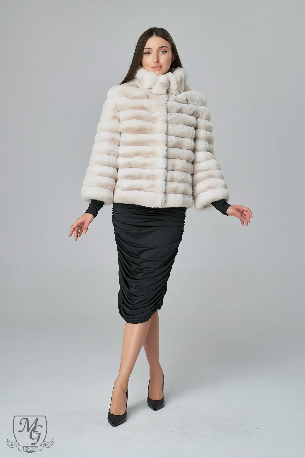 Chinchilla fur: coats, vests, capes | MG Fur House