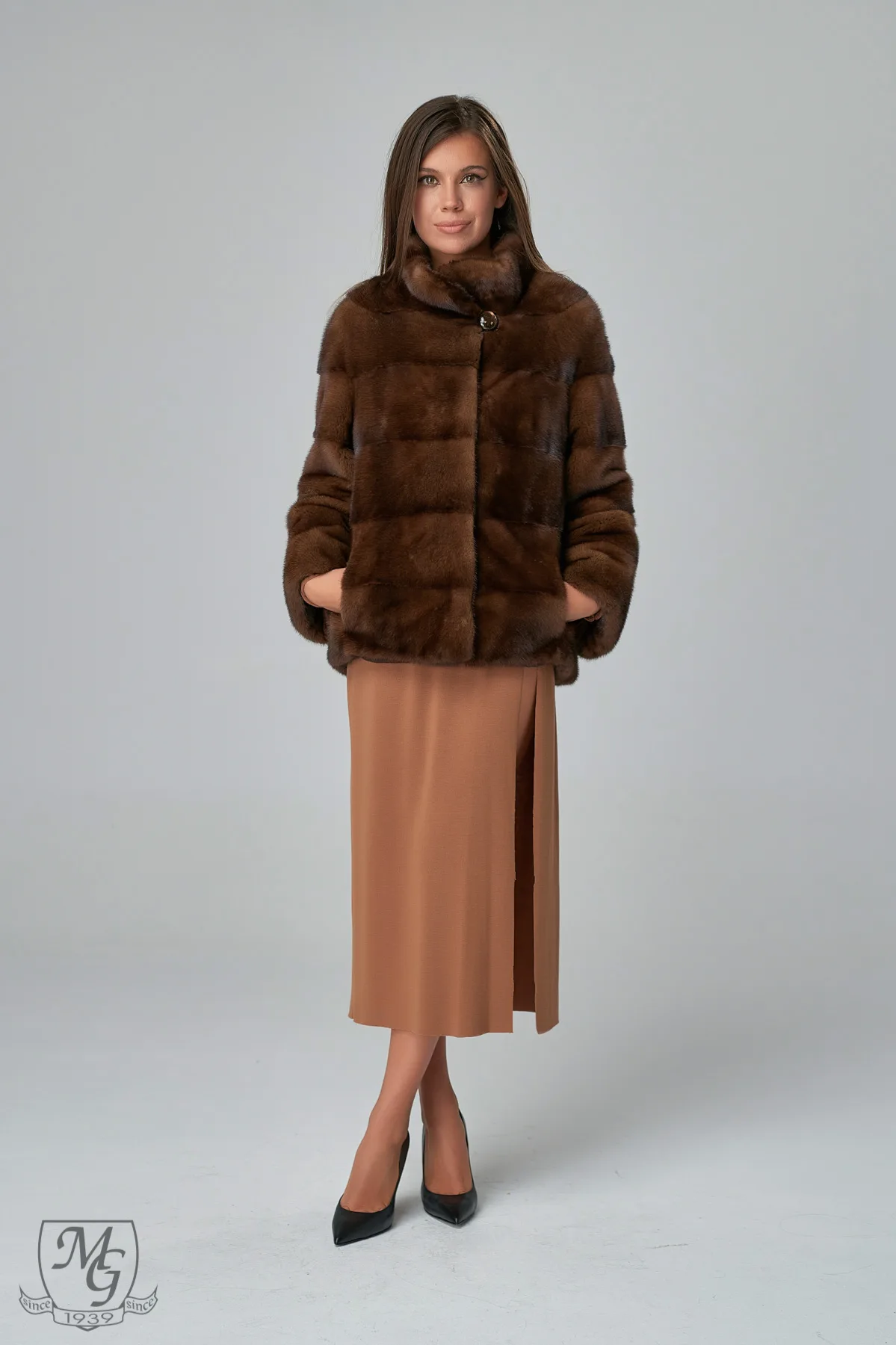 Scanbrown mink jacket, model 5611 - Casa de blanuri MG