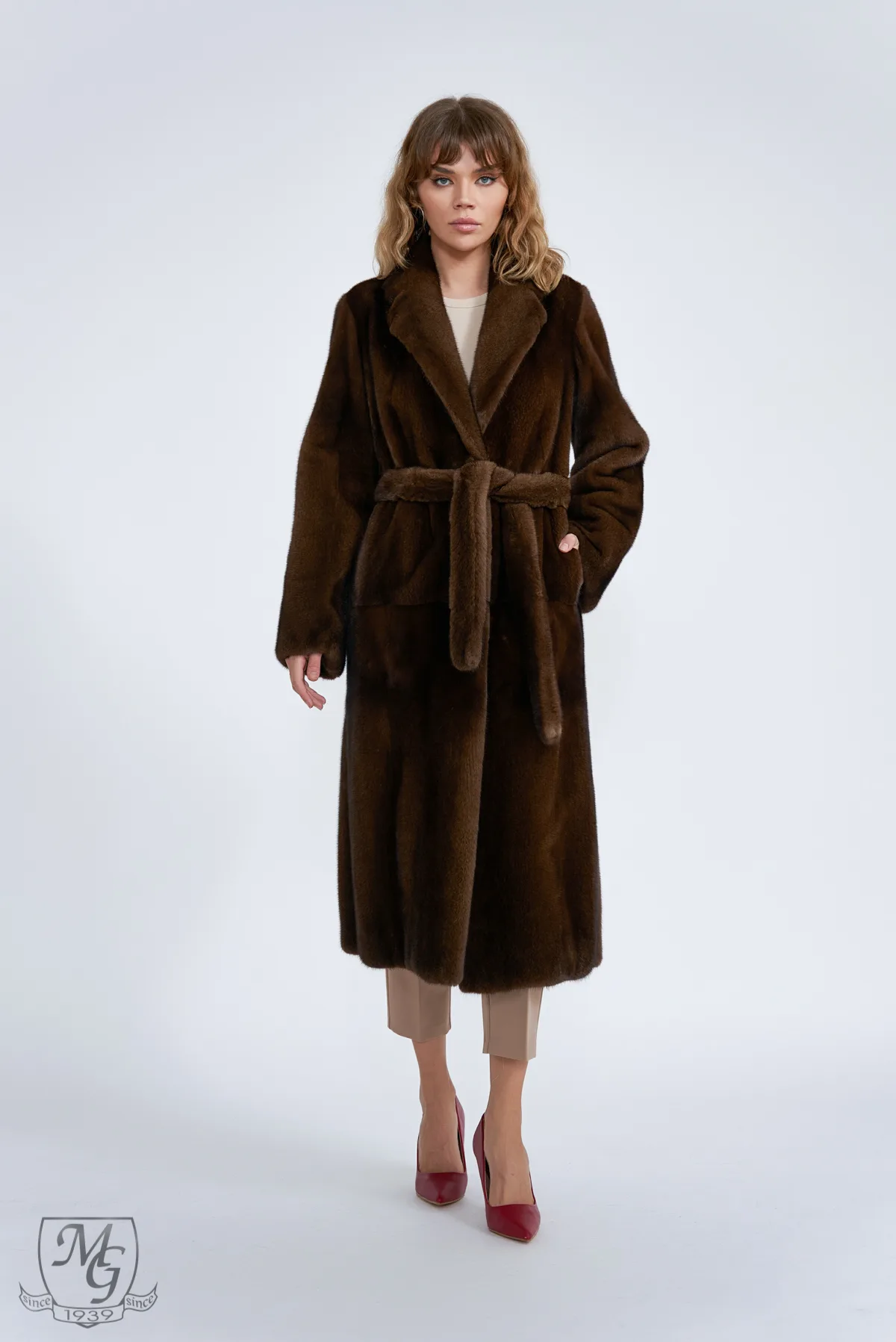 Black fox jacket, model 6343 - Casa de blanuri MG