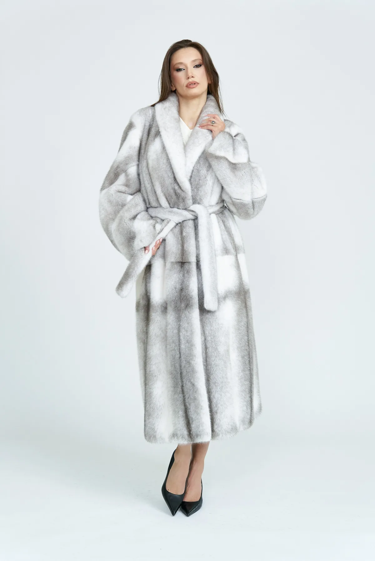 Mink (vison) fur: coats, vests, capes