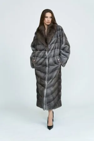 Mink Coat with Russian Sable Notch Collar - Casa de blanuri MG