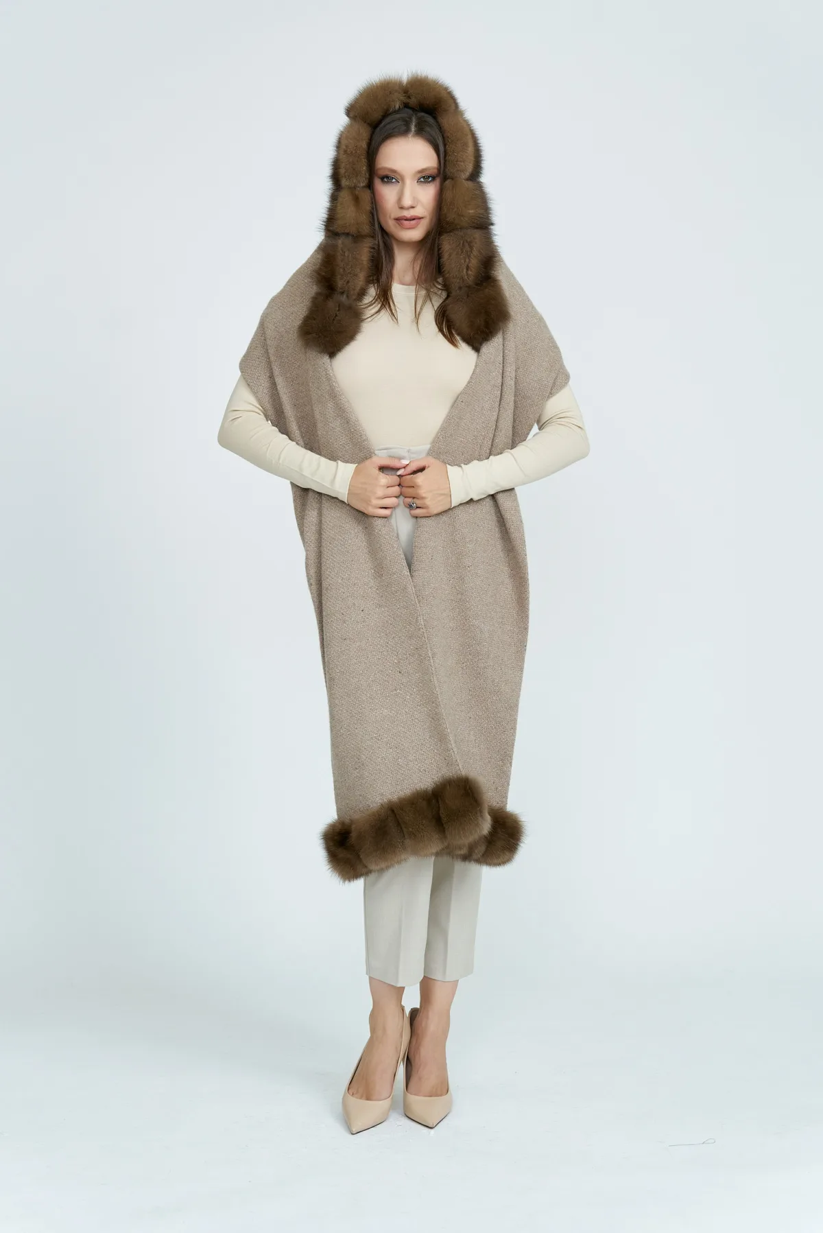 Natural fur accessories: hats, collars, trims, crossbody bags.
