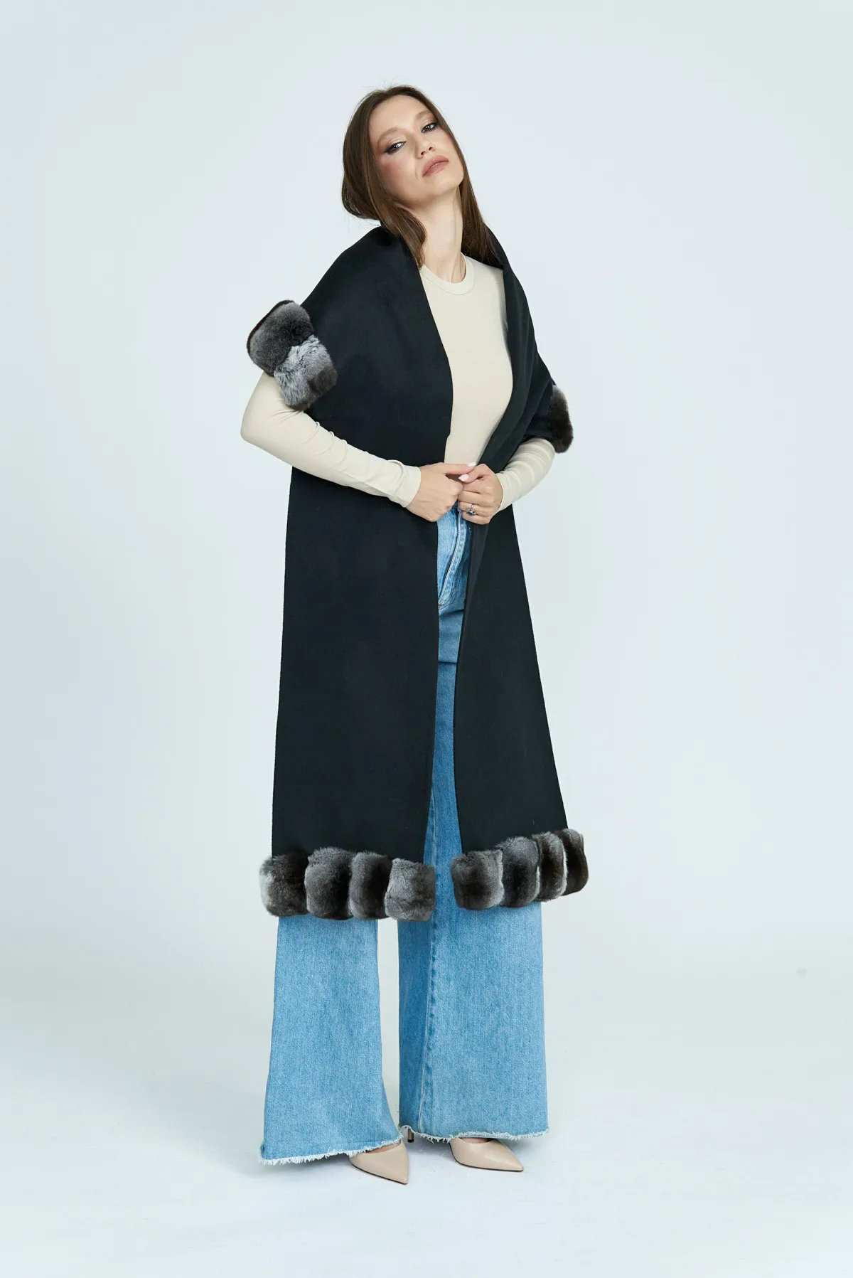 Chinchilla fur: coats, vests, capes | MG Fur House