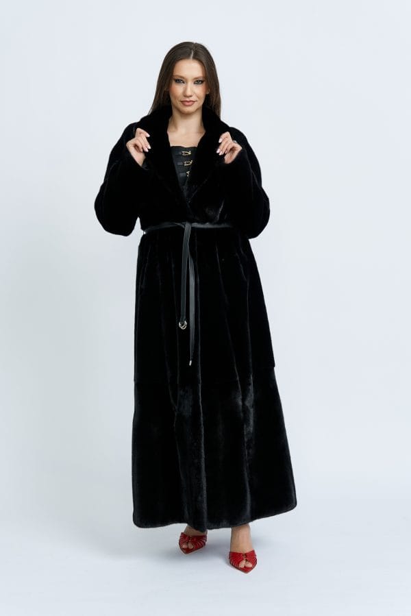 Blackglama Mink Coat with Notch Collar