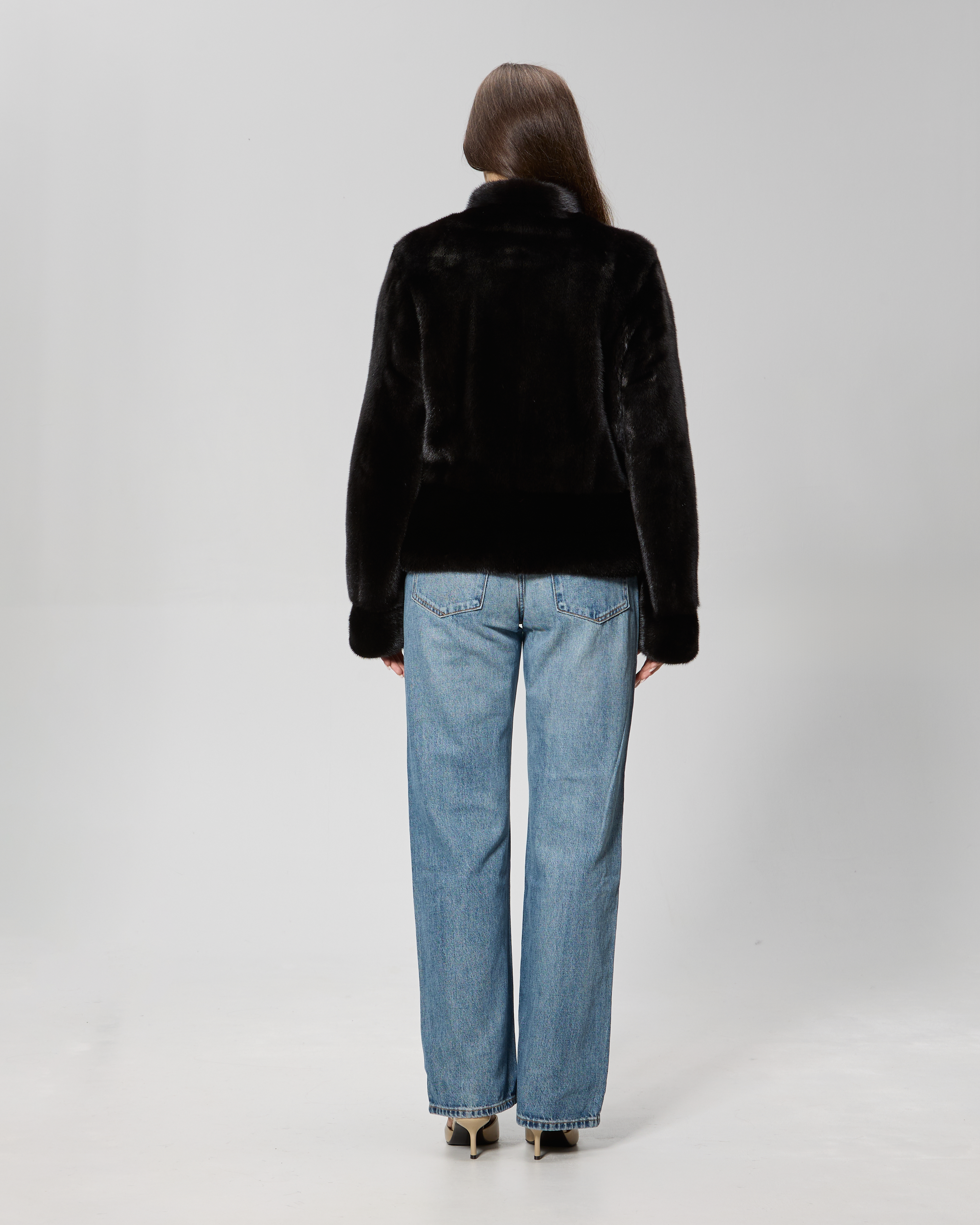 Platinum Mink Fur Jacket, Model Giulia - Image 3